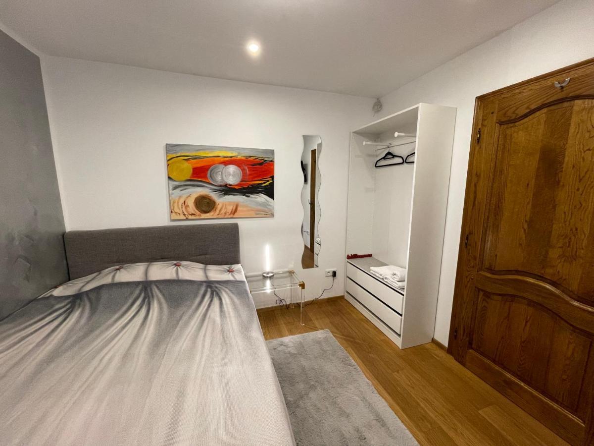 Airport Rooms Waldblick ケルン エクステリア 写真